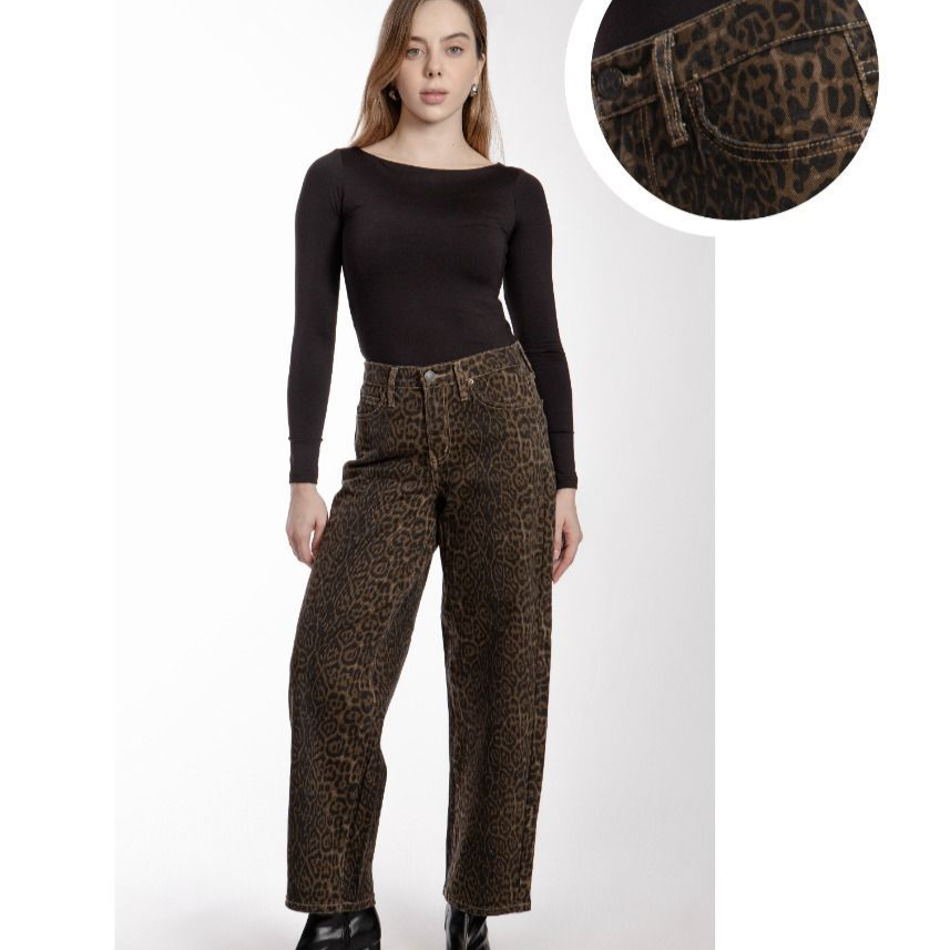 Pantalón Mezclilla Barrel Estampado Cheetah BL7234