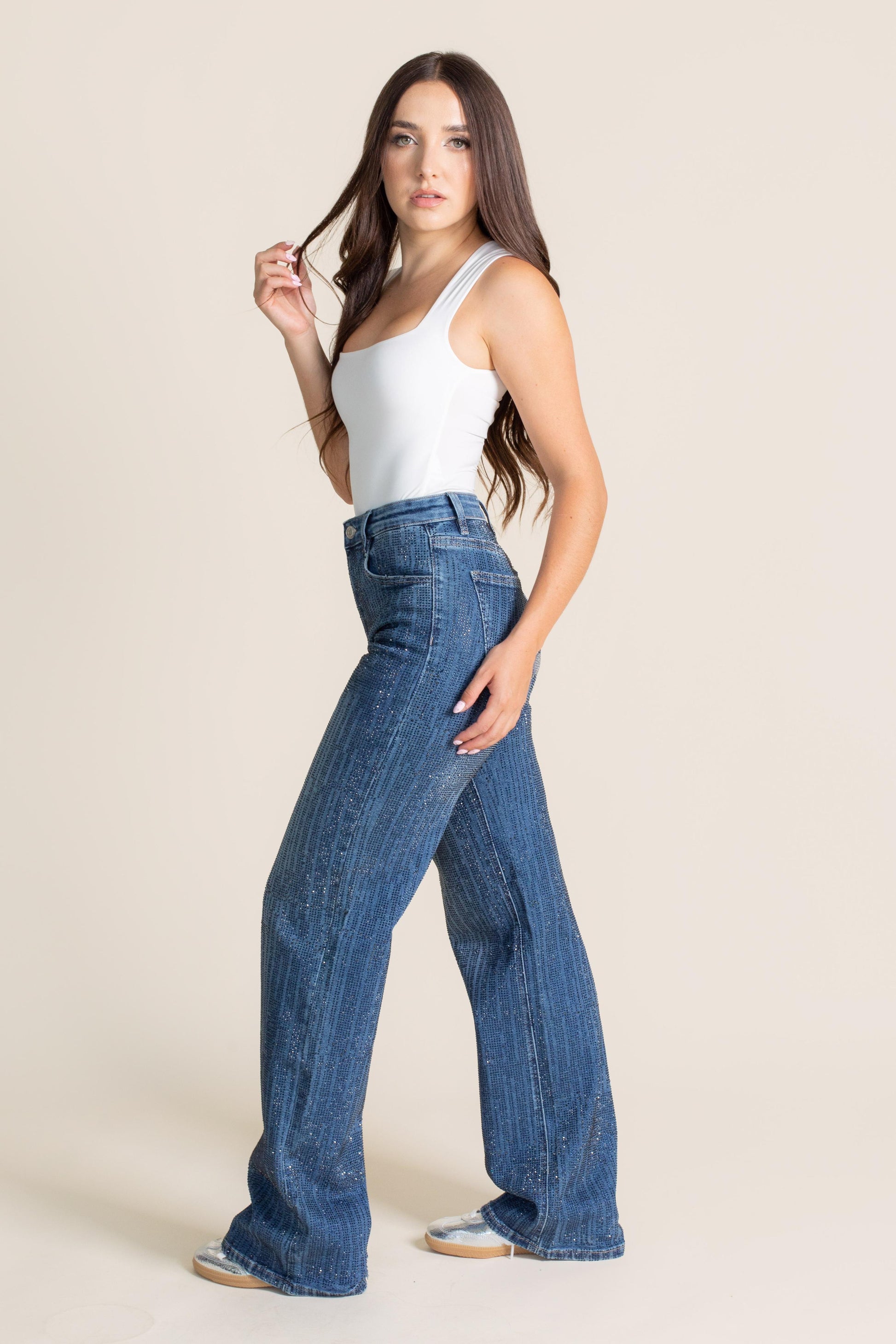 Pantalón Mezclilla Corte Wide Leg Brillos JE2439