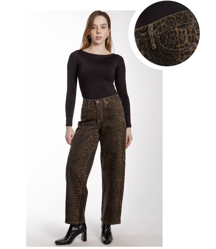 Pantalón Mezclilla Barrel Estampado Cheetah BL7234