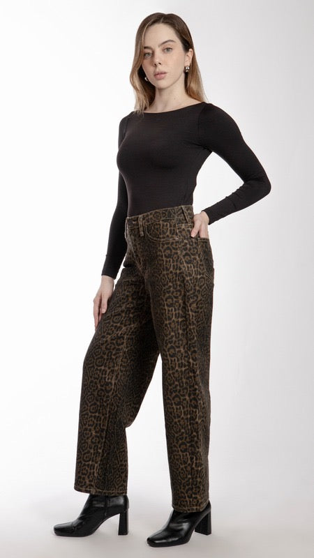 Pantalón Mezclilla Barrel Estampado Cheetah BL7234