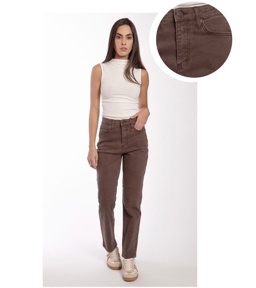 Pantalón Mezclilla Color Straight Color Cafe BL7177