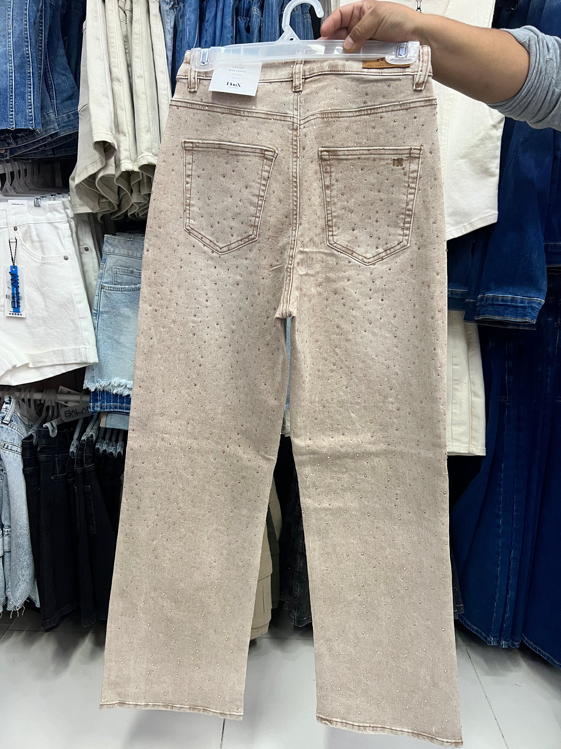 Pantalón Mezclilla Corte Wide Leg Brillos DouX DXD0390