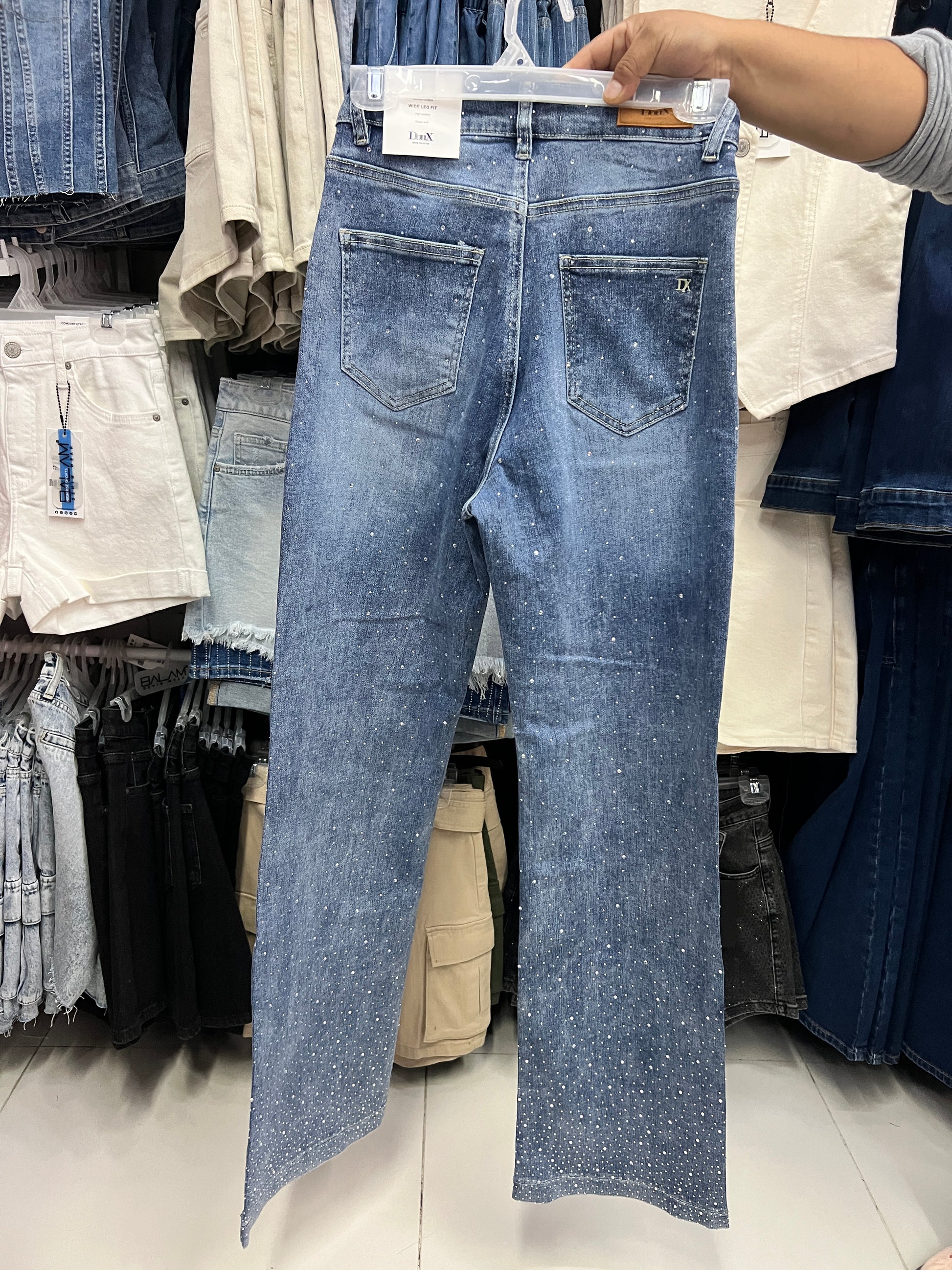 Pantalón Mezclilla Corte Wide Leg Brillos DouX DXD0388
