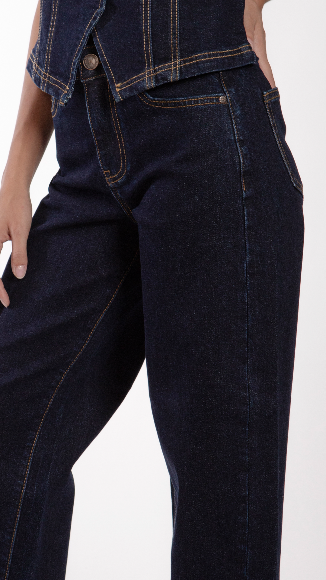 Pantalón Barrel Color Índigo BL7231 BALAM